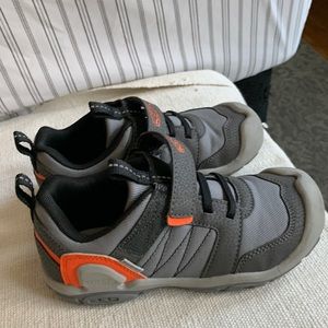 Keens Kids size 13 sneakers/outdoor Velcro shoes Orange and gray